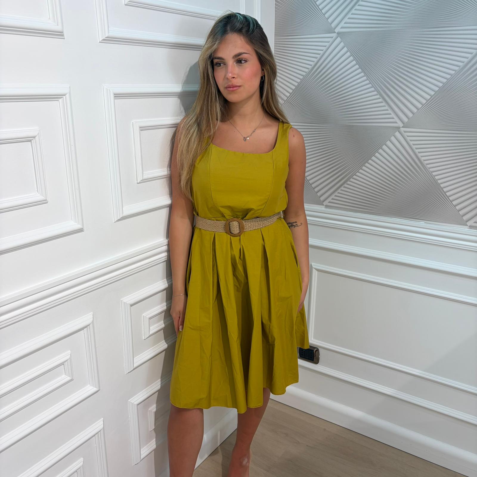 ABITO NADIA CORTO