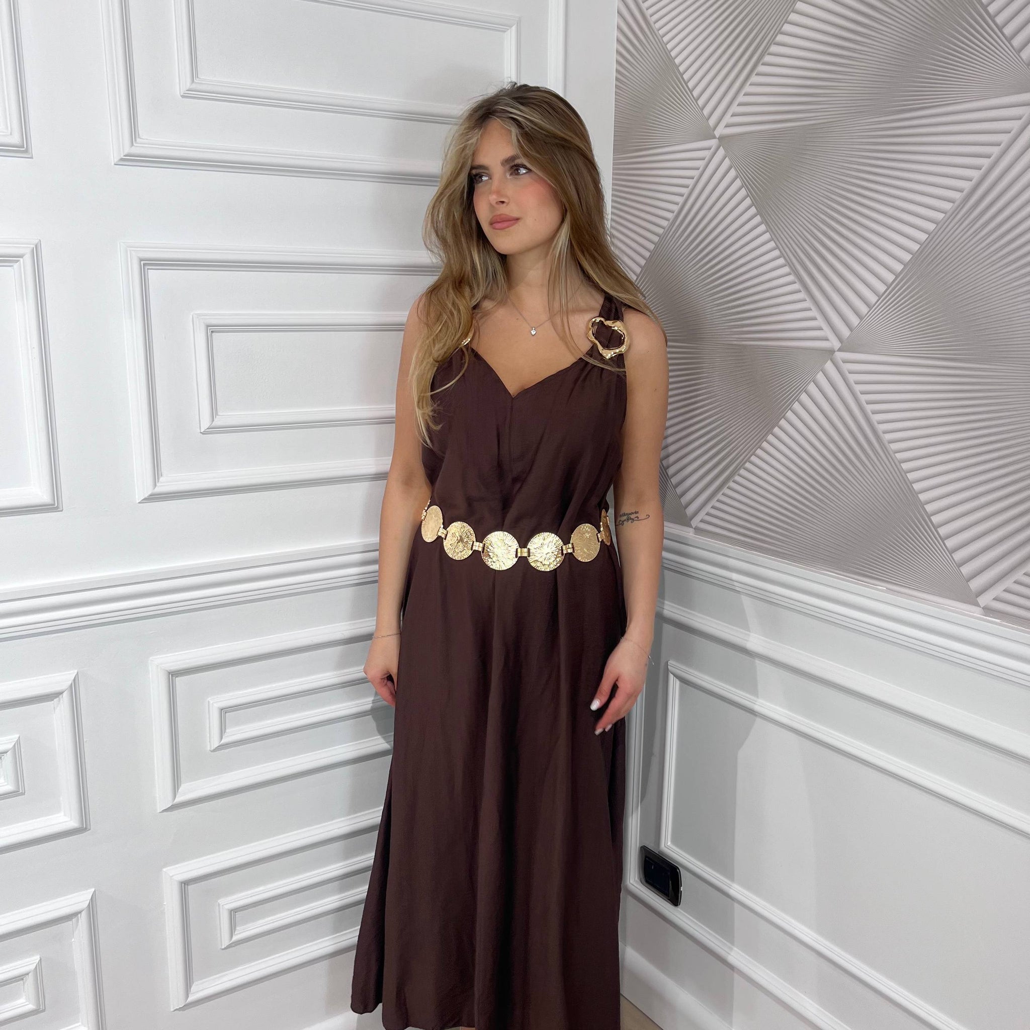 ABITO NADIA