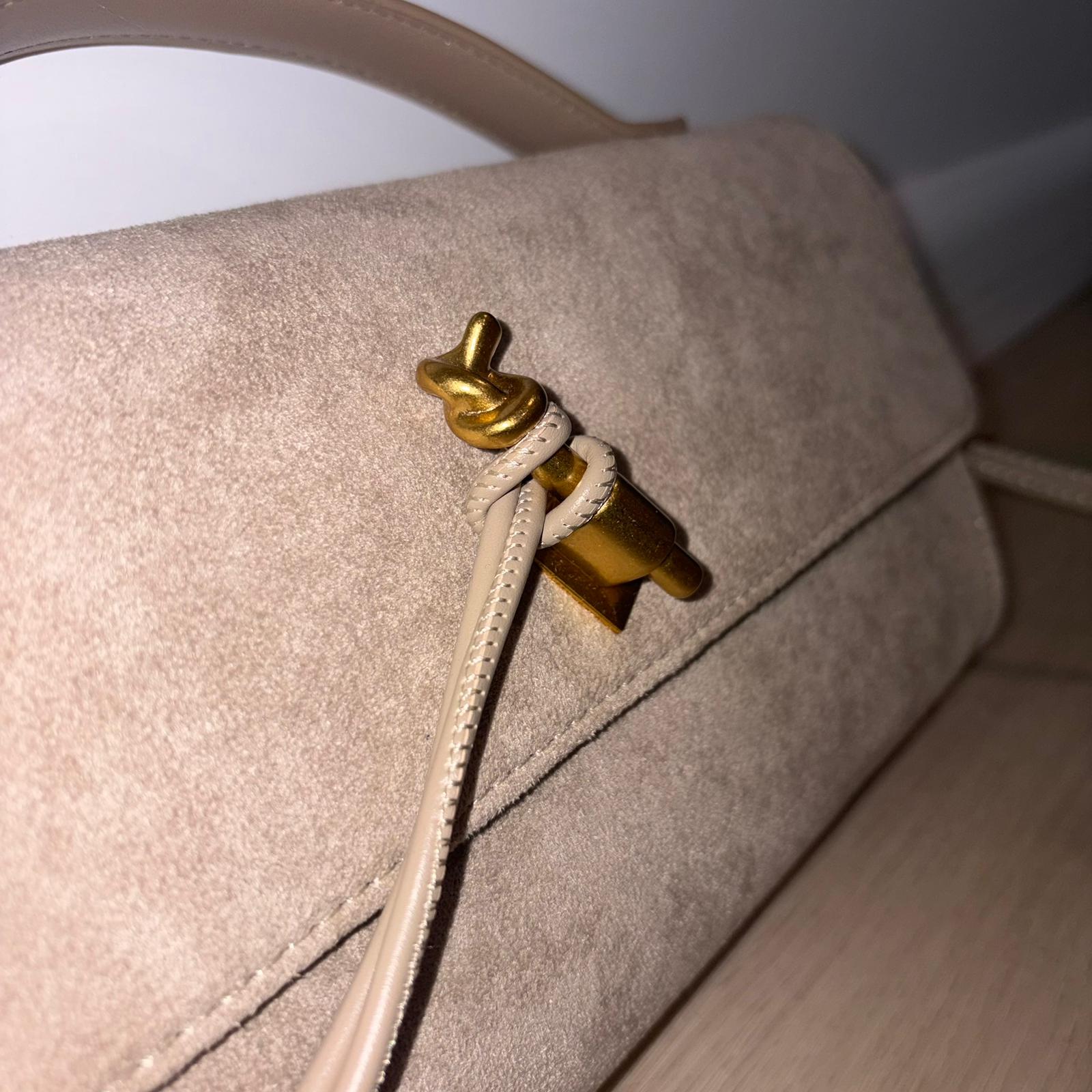 BORSA ROSY