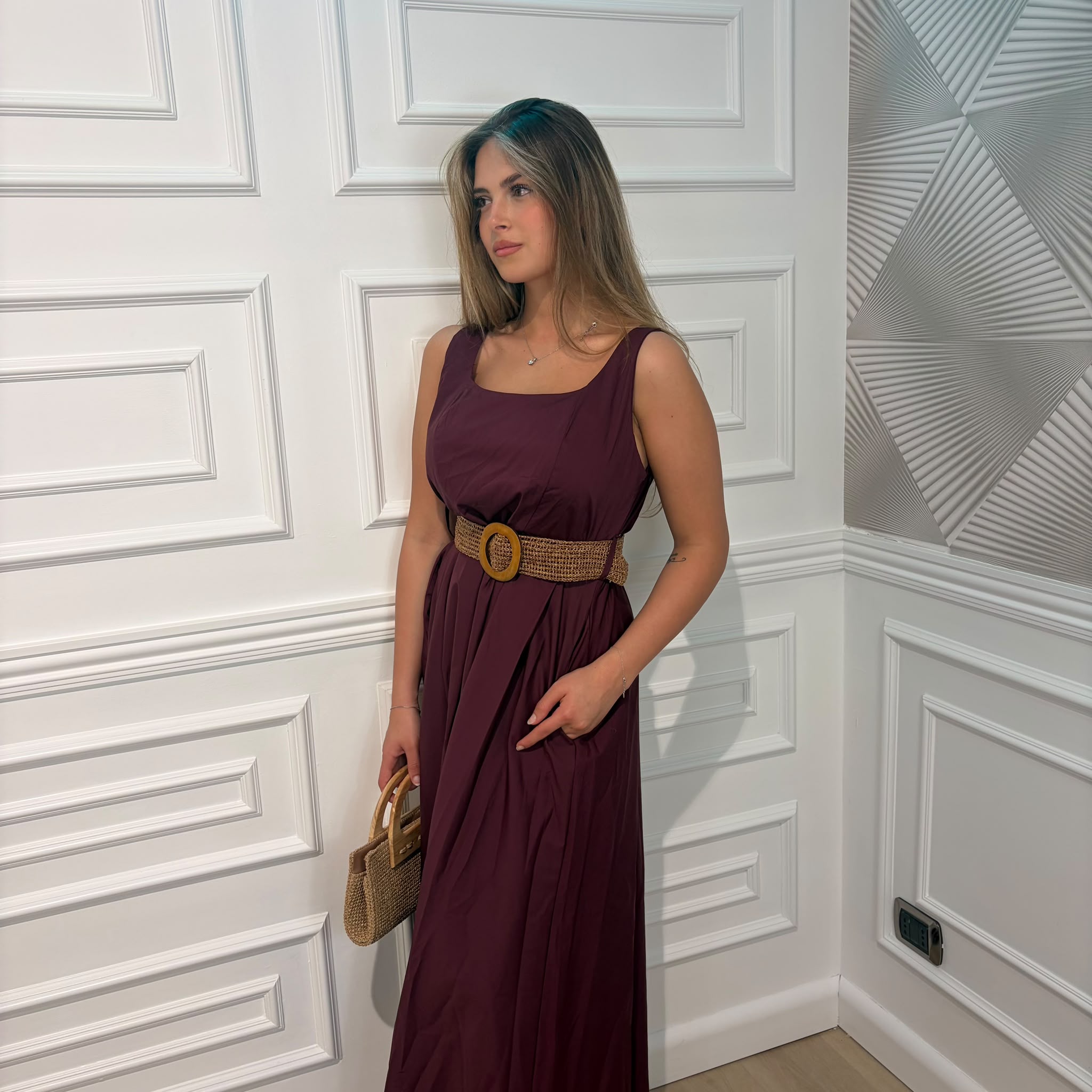 ABITO NADIA