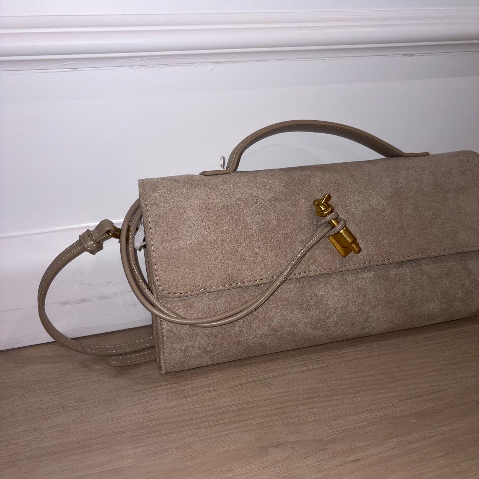 BORSA ROSY