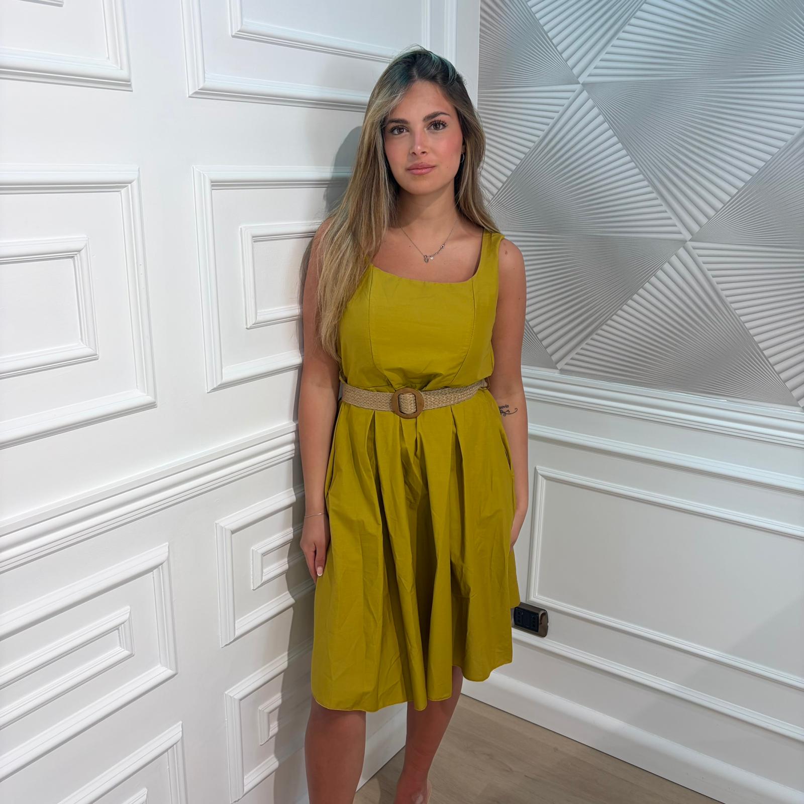 ABITO NADIA CORTO