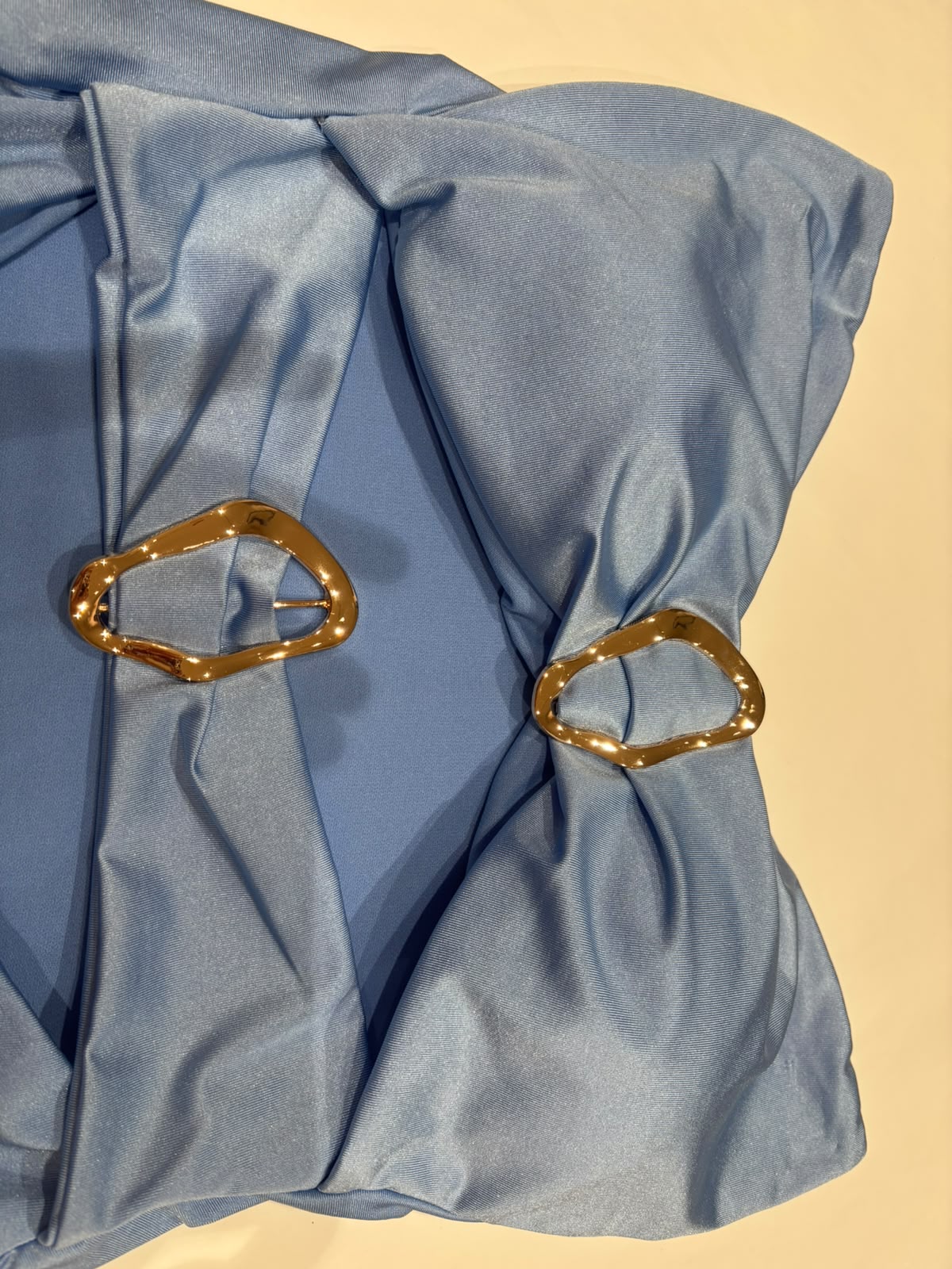 COTUME SOFIA CURVY