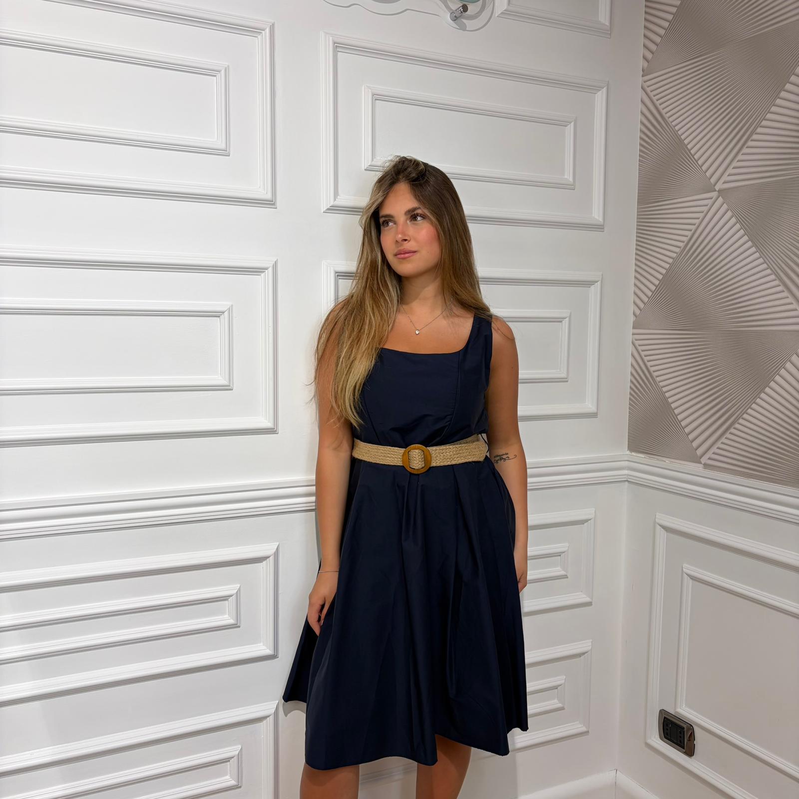 ABITO NADIA CORTO