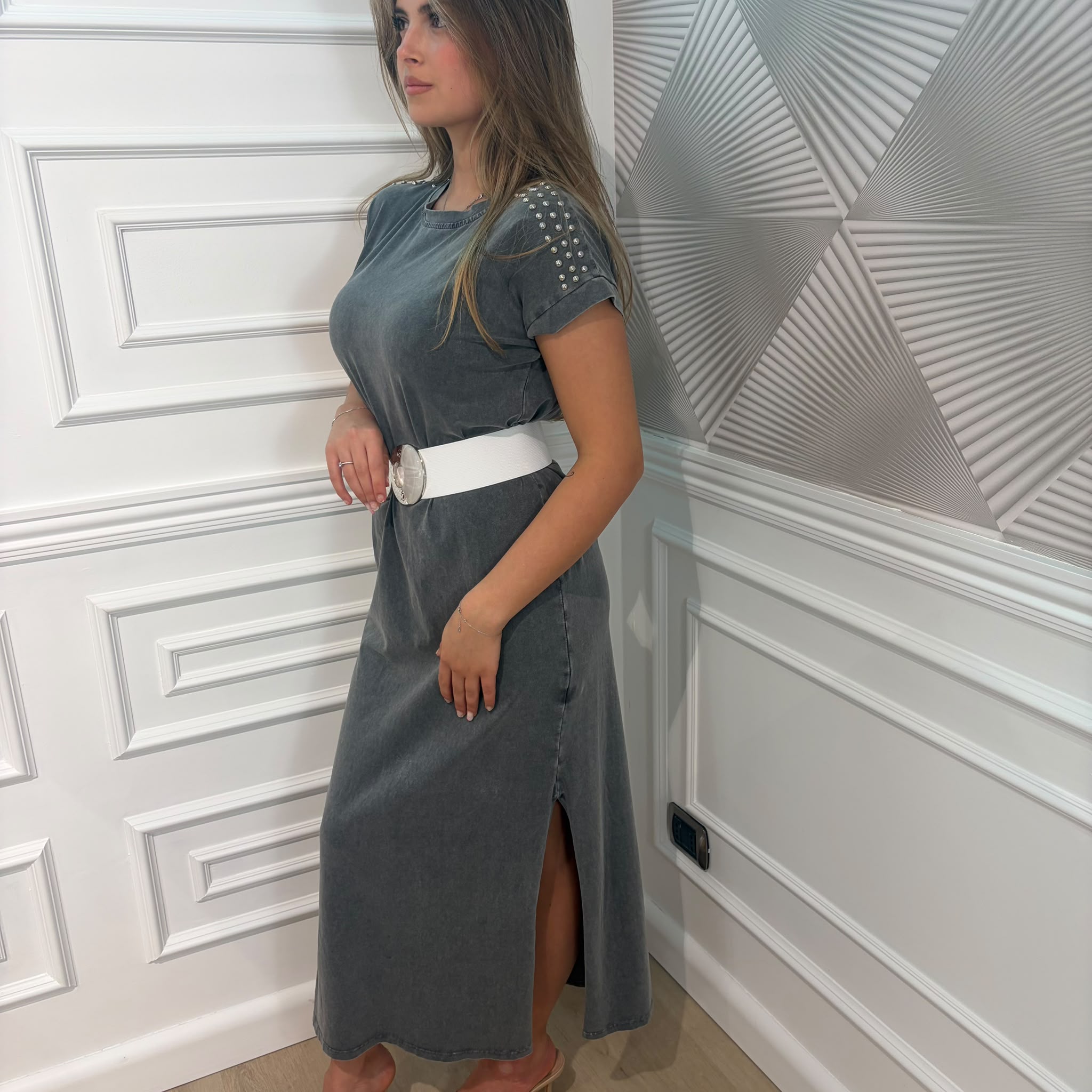 ABITO LUCREZIA