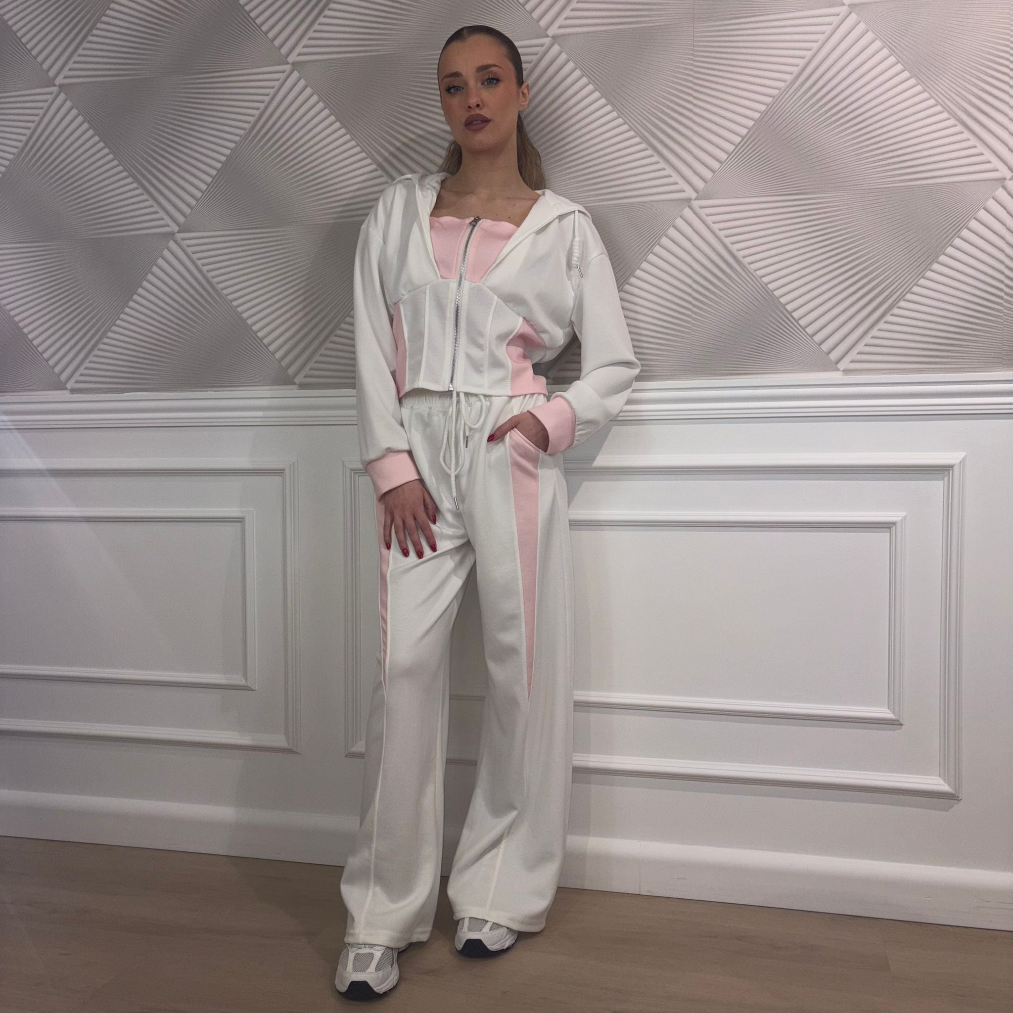 TUTA MILENA